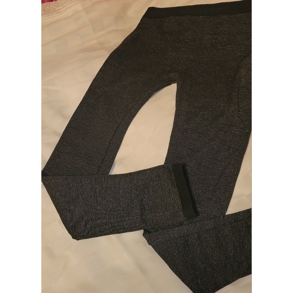 EUC Xliration Black bling leggings